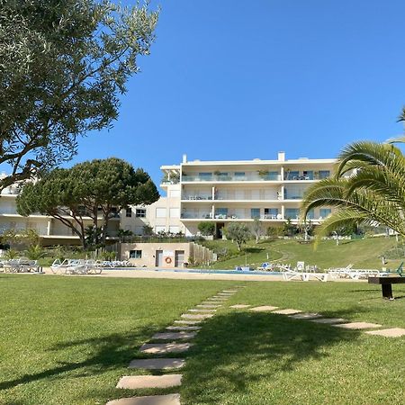 Charmant Appartement A 1Km De La Plage, Avec Piscine A Albufeira Exterior foto