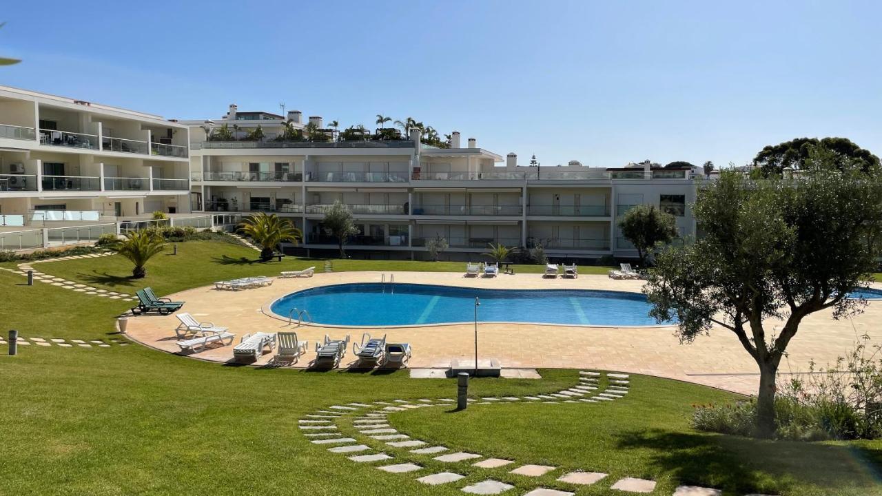 Charmant Appartement A 1Km De La Plage, Avec Piscine A Albufeira Exterior foto