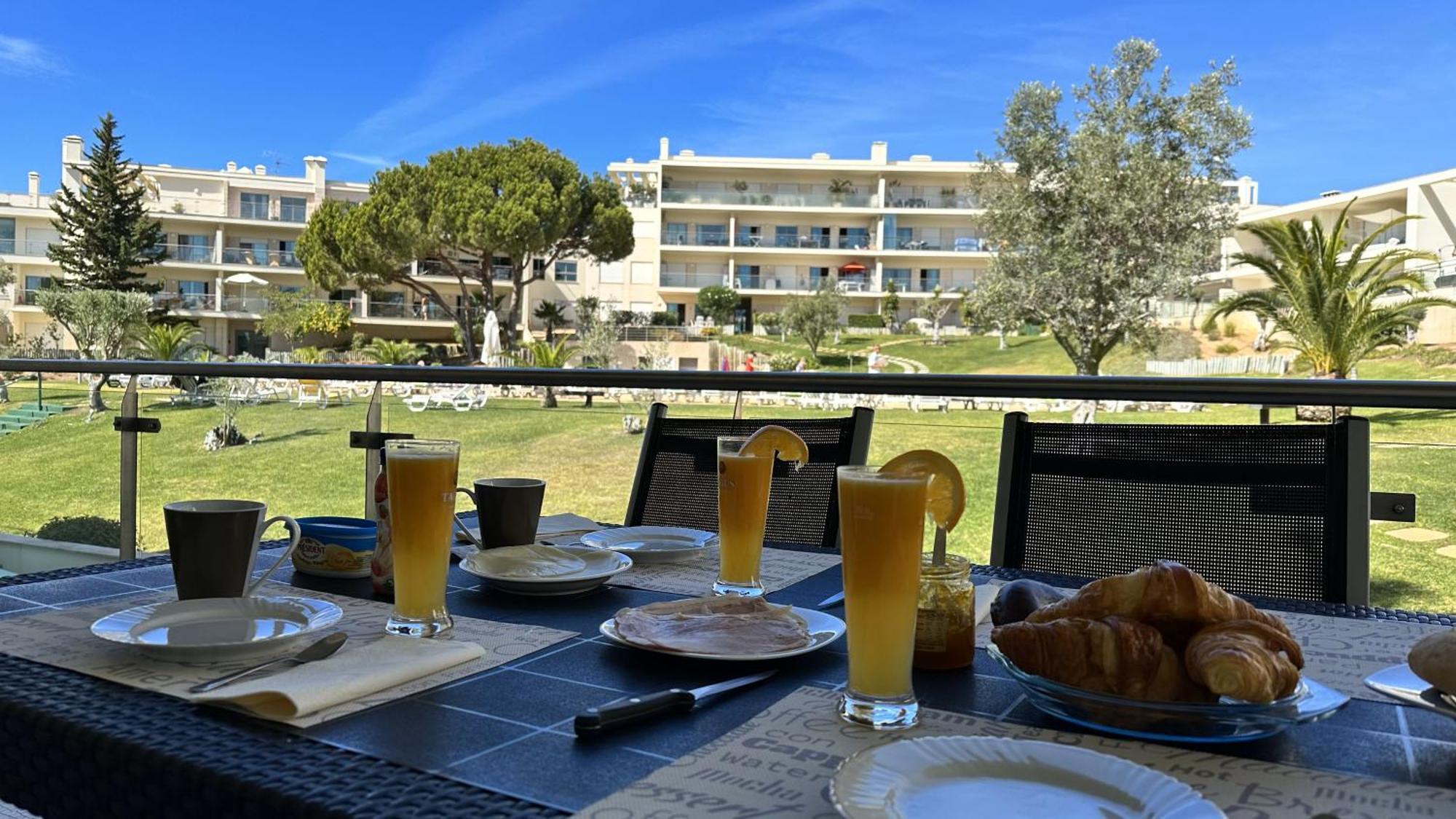 Charmant Appartement A 1Km De La Plage, Avec Piscine A Albufeira Exterior foto